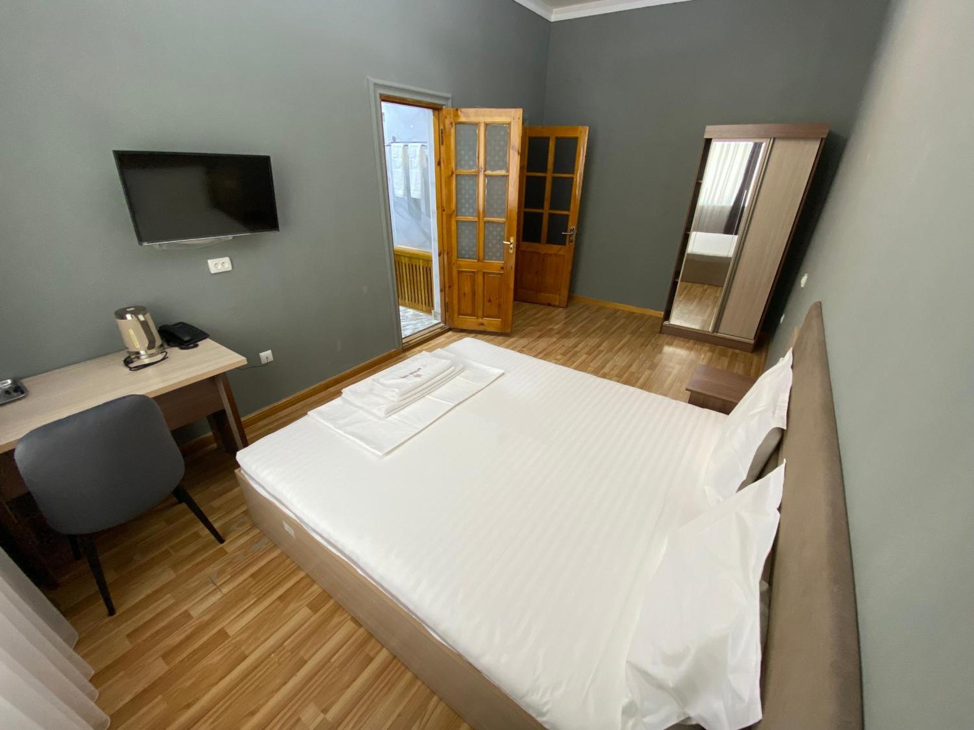 Art Garden Hotel Tashkent Exterior foto